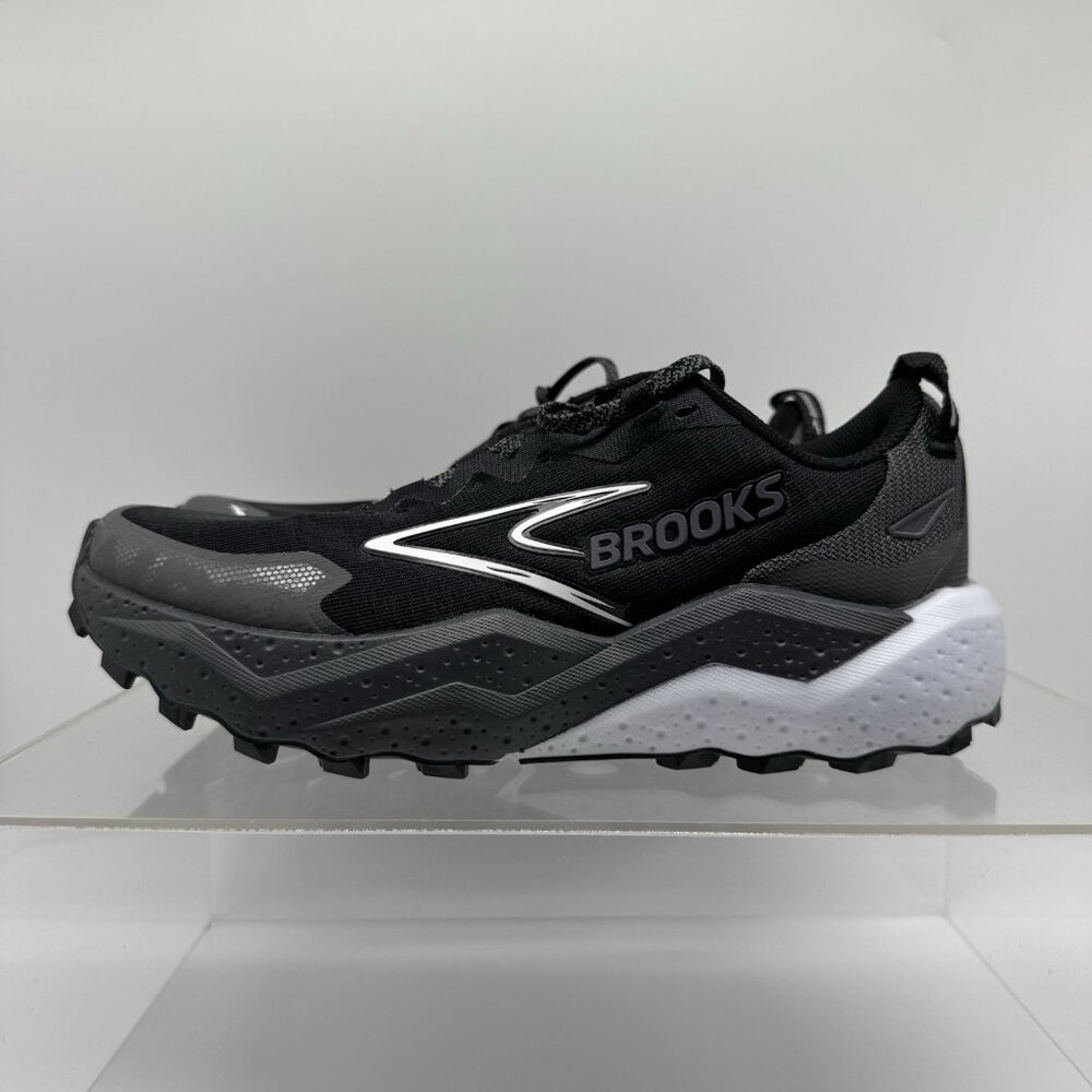 Brooks Caldera 8 Black White 1204291B052 Running Trail Shoes Women’s Size 9